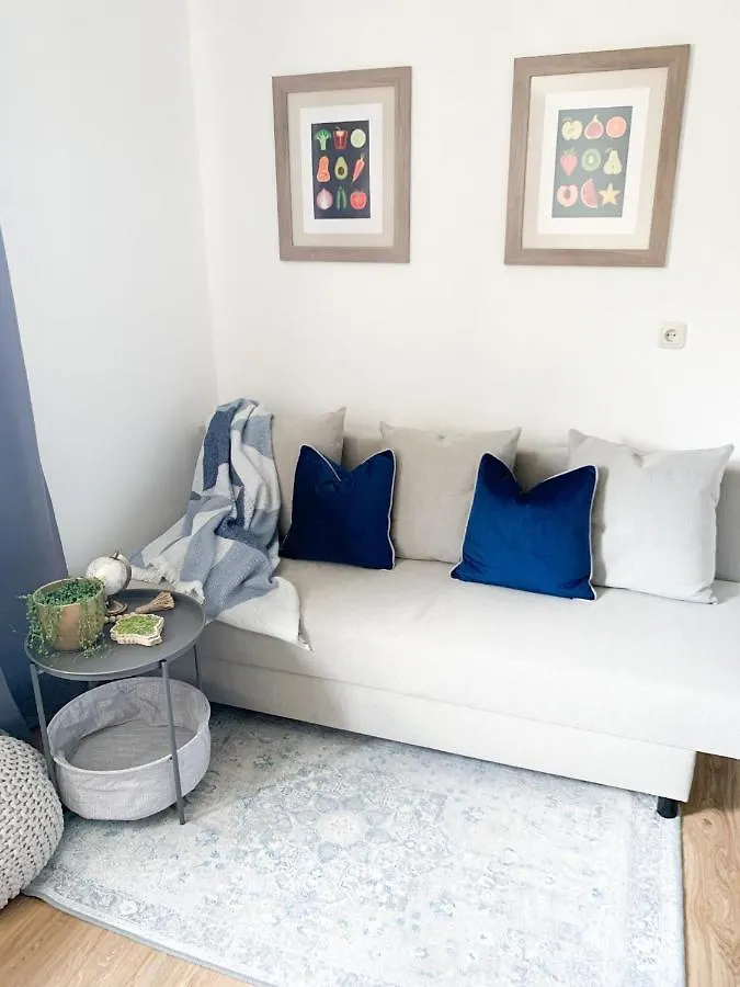 M&M Apartment Seeg